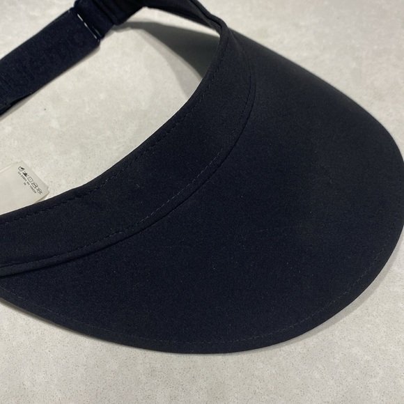 Lululemon Women's Fast Paced Wide Band
Running Visor black ⭐️⭐️⭐️⭐️⭐️ - Picture 9 of 14